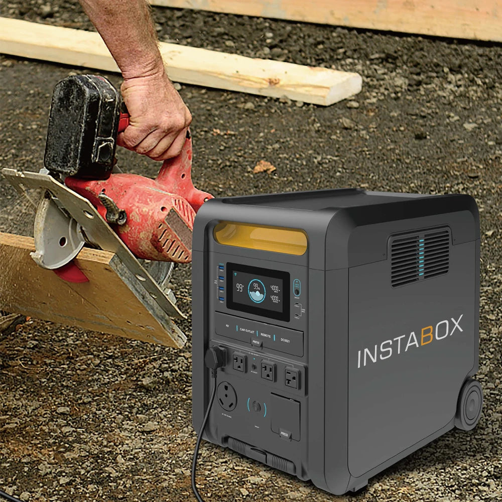 UPS Function 4200W Portable Power Station Solar Powered Generator Energy Storage For Household Outdoor